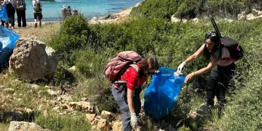 İzmir'de gençler Efes Mimas Yolu’nda doğayla buluştu