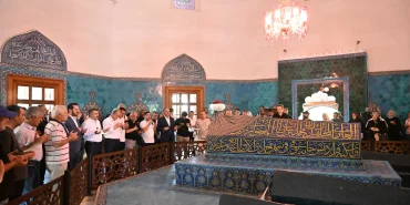Bursa'da Sultan Çelebi Mehmed dualarla anıldı
