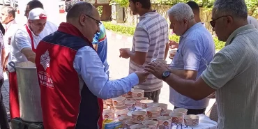 Vakıflar Genel Müdürlüğü'nden 81 ilde aşure ikramı
